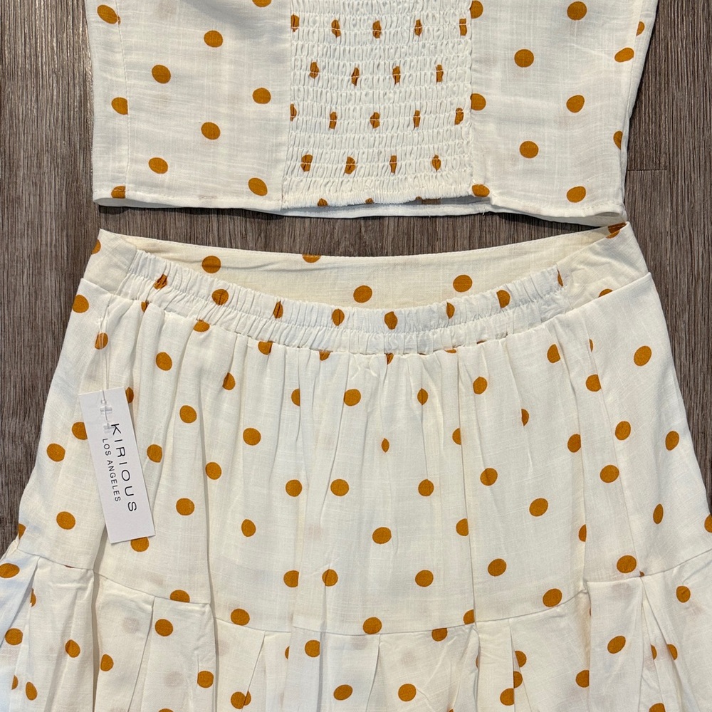 Stylish White and Orange Polka Dot Skirt Set - Picture 10 of 10